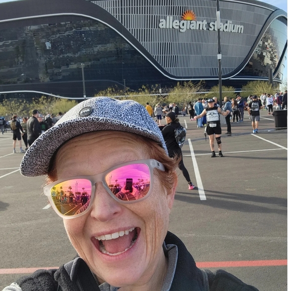 Meet your Posher, Becky - Picture 1 of 1